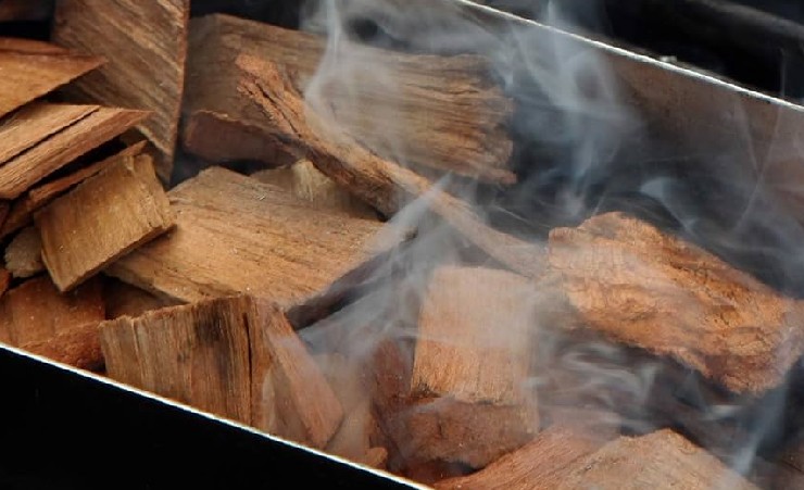 smoker-box-wood-chips